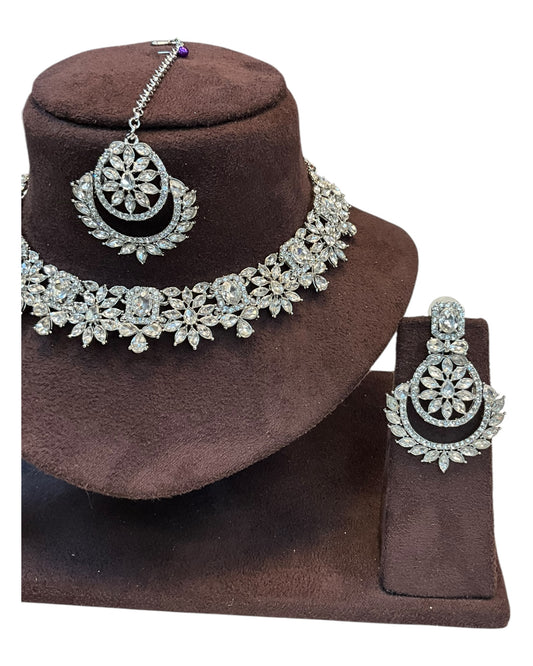 Clear - Medium Size Silver Finish Necklace Set with Earrings & Tika Head piece - JD7468  R 0525