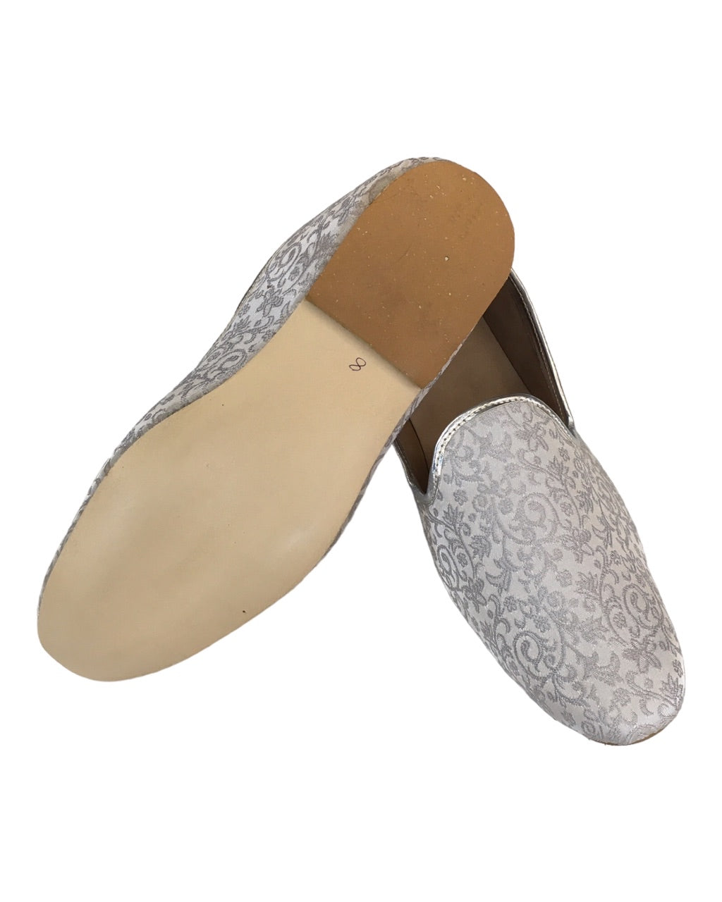 Very comfortable Silver / Light Grey Brocade Loafer Style Indian Mens shoes - Mojari, Khossay - YD2305