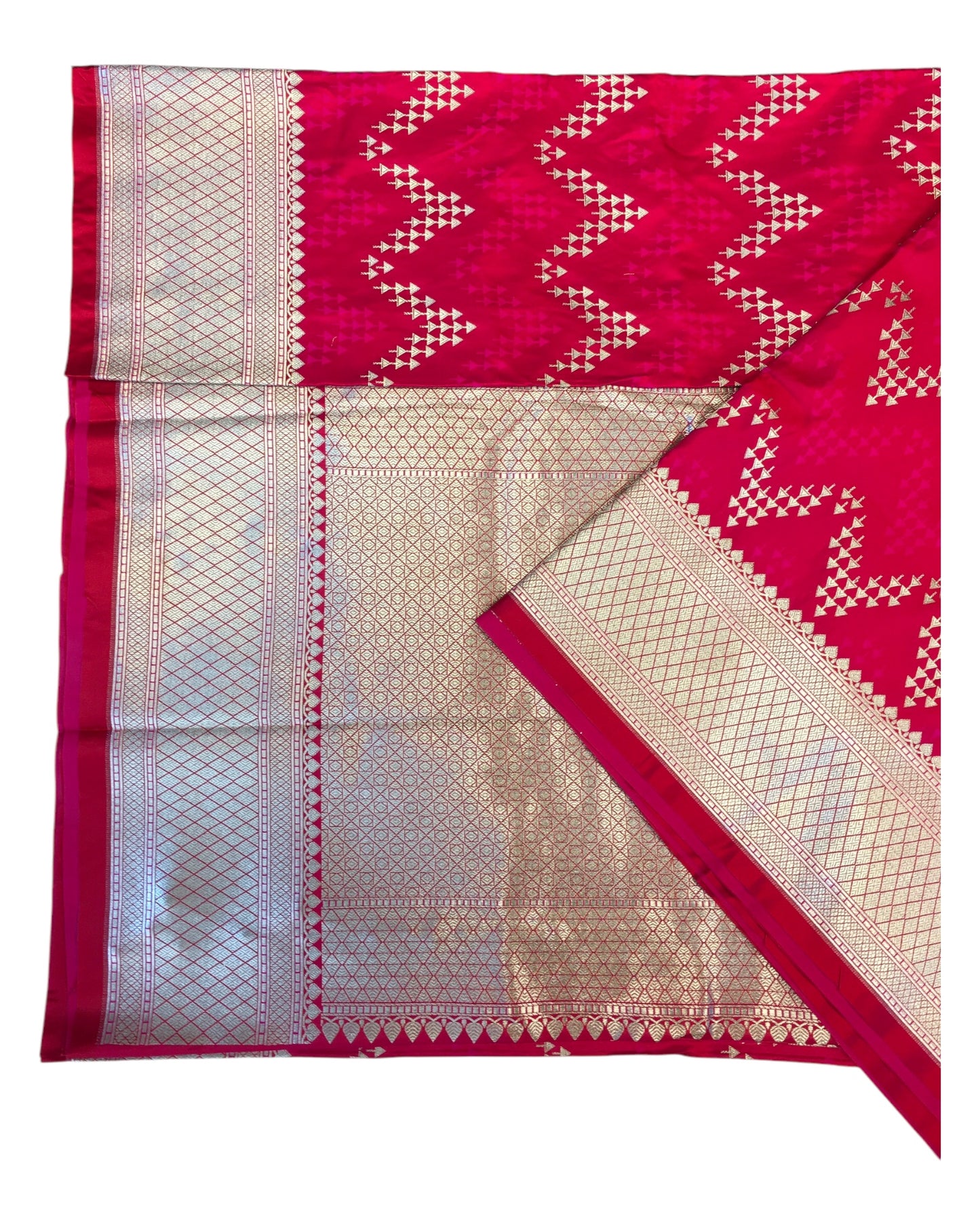 Coral - Traditional Handloom Banarasi Sari / Saree - with Blouse Piece - SN2405 11TP24