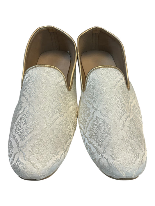 Very Comfortable Cream Brocade Loafer Style Mojri - Indian Mens shoes - Mojari , Khossay - YD2602 - Prachy Creations