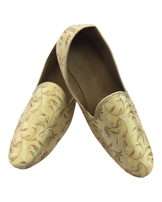 Very comfortable Gold Brocade Loafer style Mojri - Indian Mens shoes - Mojari, Khossay - YD2208 H - Prachy Creations