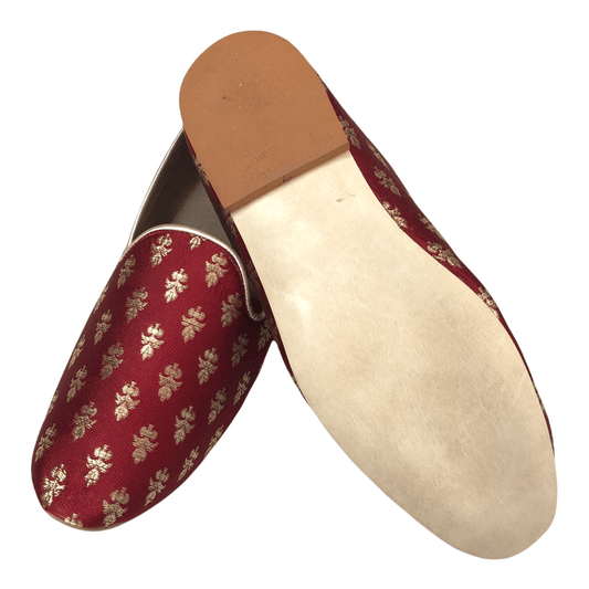 Very comfortable Brocade Red Loafer style Mojri - Indian Mens shoes - Mojari, Khossay - YD2104C - Prachy Creations