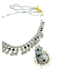 Black - Medium Size Silver Finish Necklace Set with Earrings - SJ06 08H25