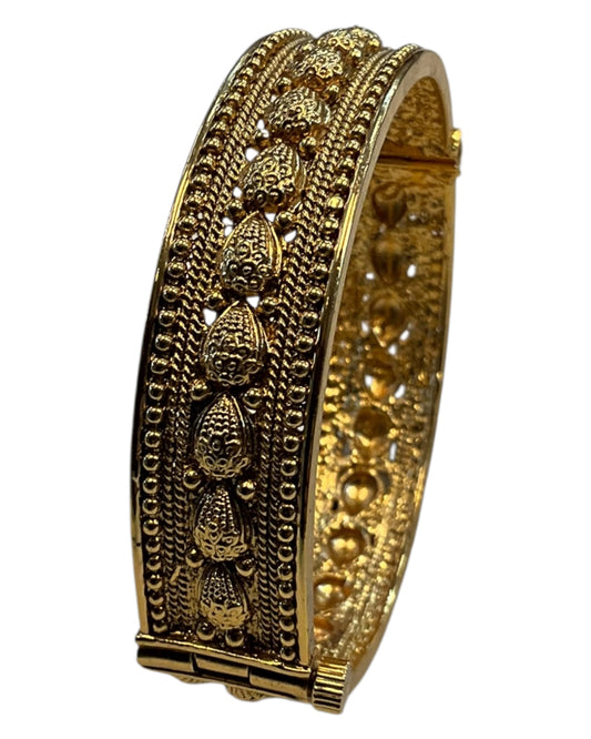 Openable - Gold Finish Hand Crafted Rajwadi Kada Bangle (Single) - Mix N Match - SR06 V