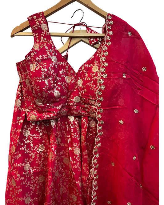 Red - Banarasi Brocade Silky Lehenga Set - Mehndi / Sangeet / Bridesmaids / Weddings / Garba  - Size UK 12 (38" Bust) Adjustable to Size 14 - UK Stock - 24h Dispatch - AF2601 02VP26