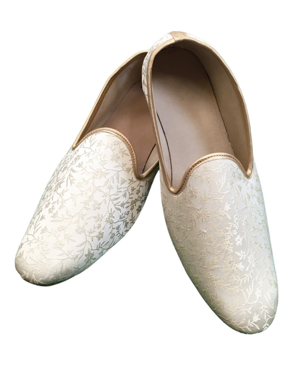 Very comfortable Cream Brocade Loafer Style Indian Mens shoes - Mojari, Khossay - YD2305 - Prachy Creations