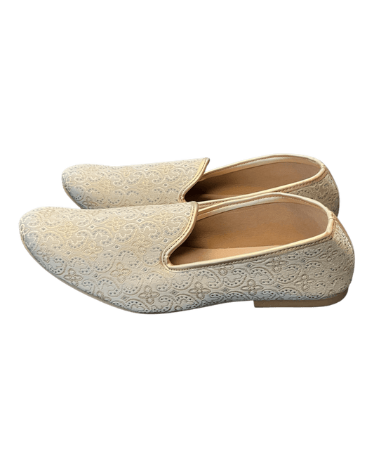 Very Comfortable Gold Brocade Loafer Style Mojri - Indian Mens shoes - Mojari , Khossay - YD2603 - Prachy Creations