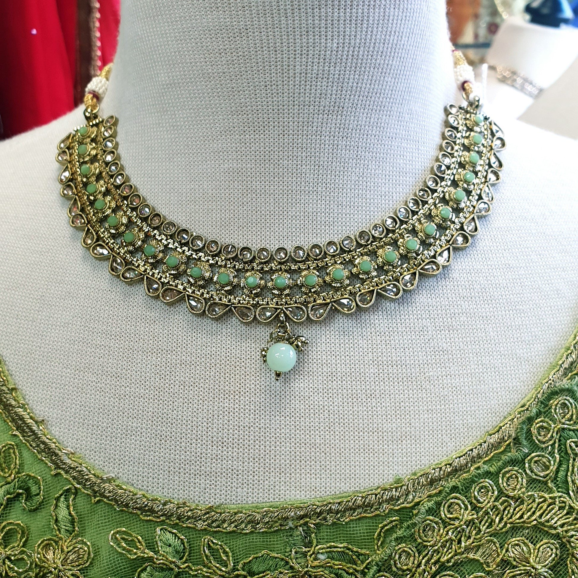 Ladies Choker with Earrings set - Bollywood - Weddings - HR860 C1119 - Prachy Creations